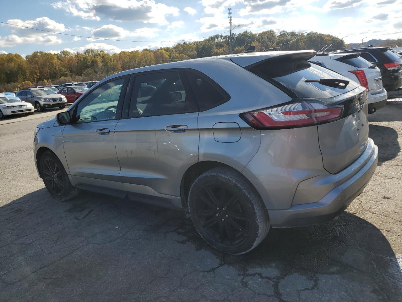 2021 Ford Edge Sel - Фото 2