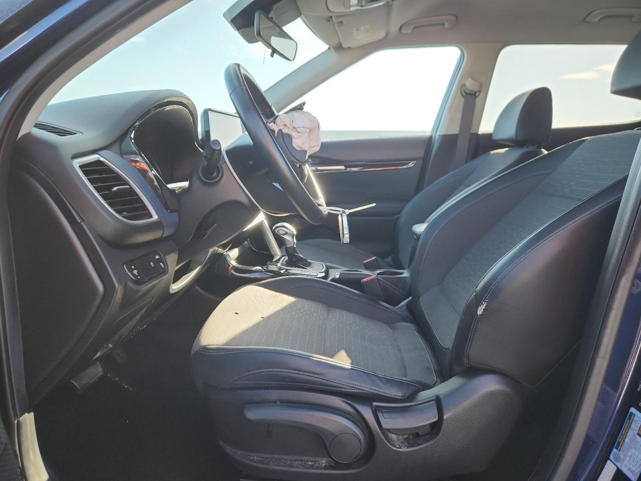 2022 Kia Seltos S - Фото 7