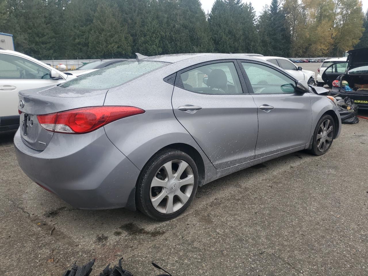 2013 Hyundai Elantra Gls - Image 3