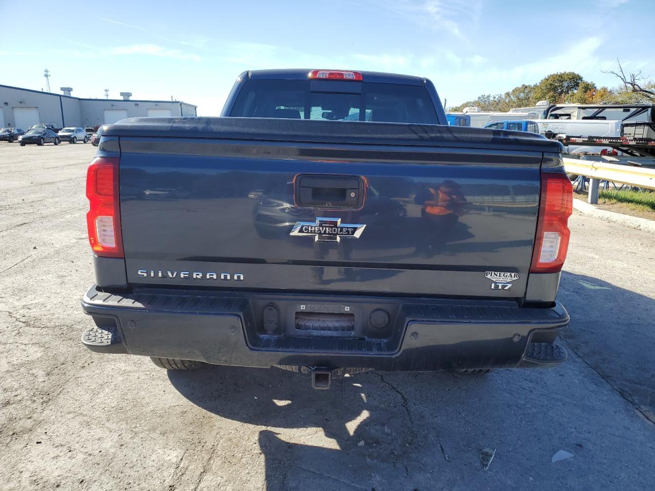2018 Chevrolet Silverado K1500 Ltz - Image 6
