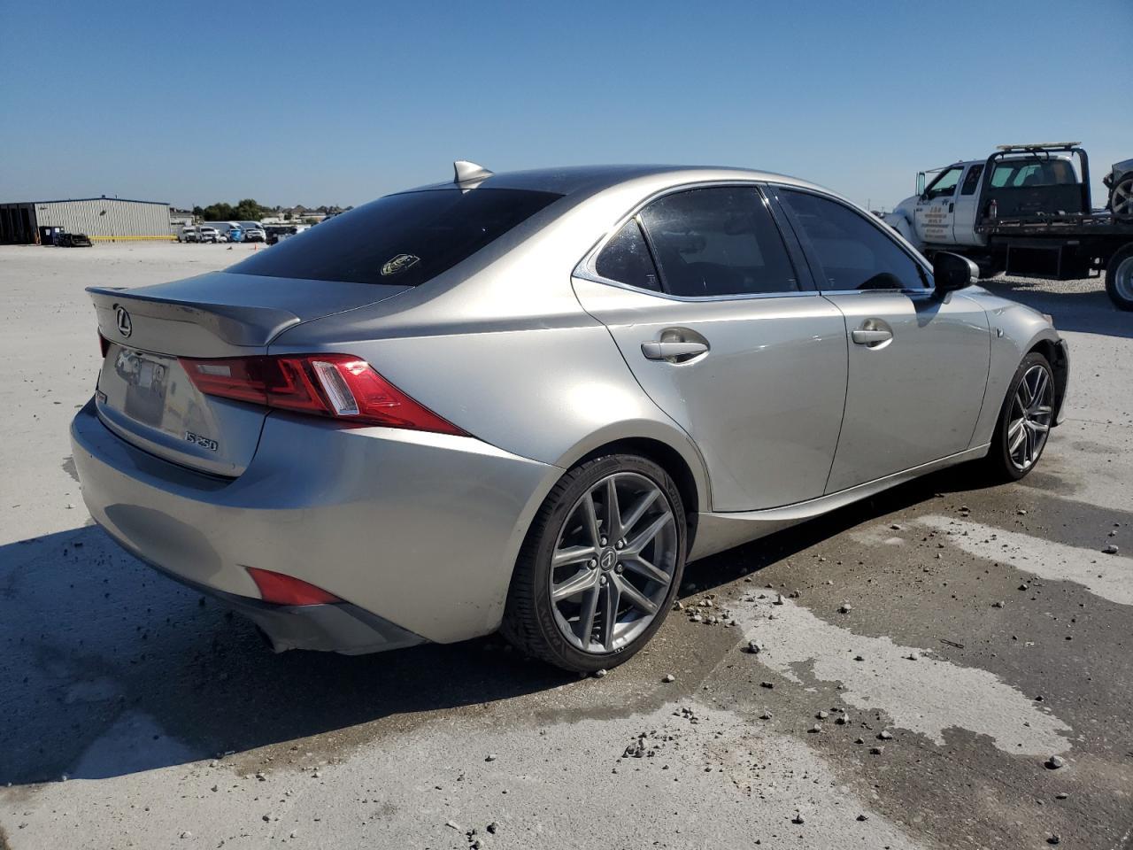 2015 Lexus Is 250 - Image 3