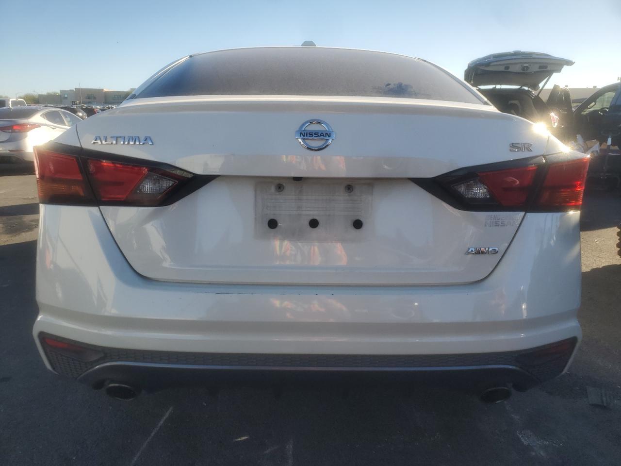 2019 Nissan Altima Sr - Image 6