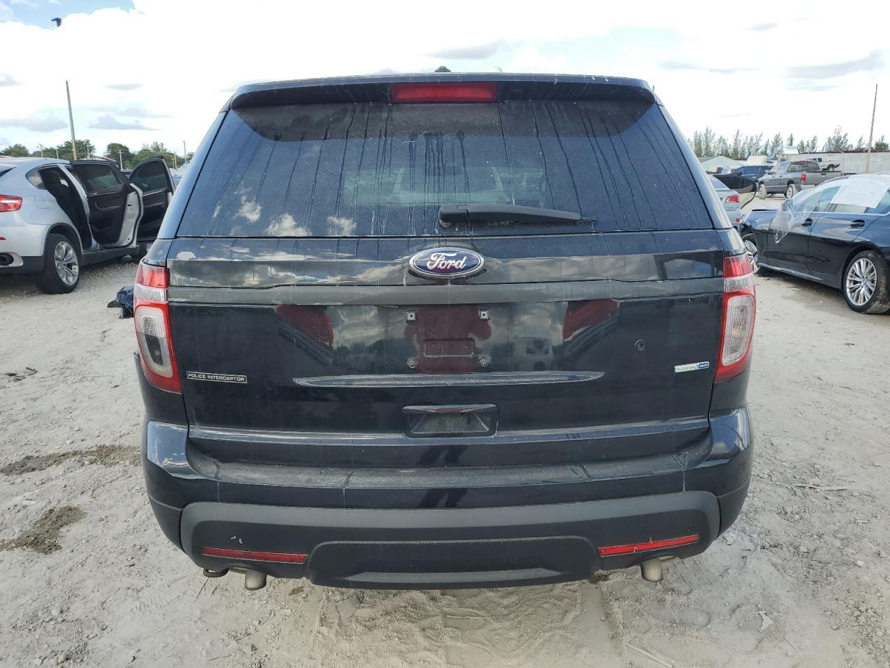 2015 Ford Explorer Police Interceptor - Image 6