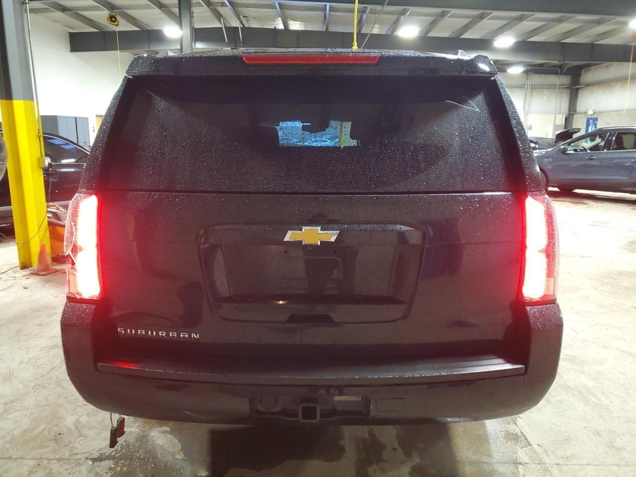 2017 Chevrolet Suburban K1500 Lt - Фото 6