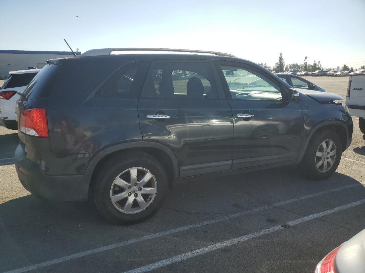 2012 Kia Sorento Base - Фото 3