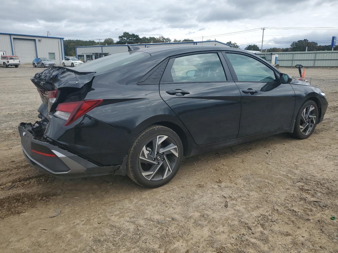 2025 Hyundai Elantra Sel Sport - Фото 3