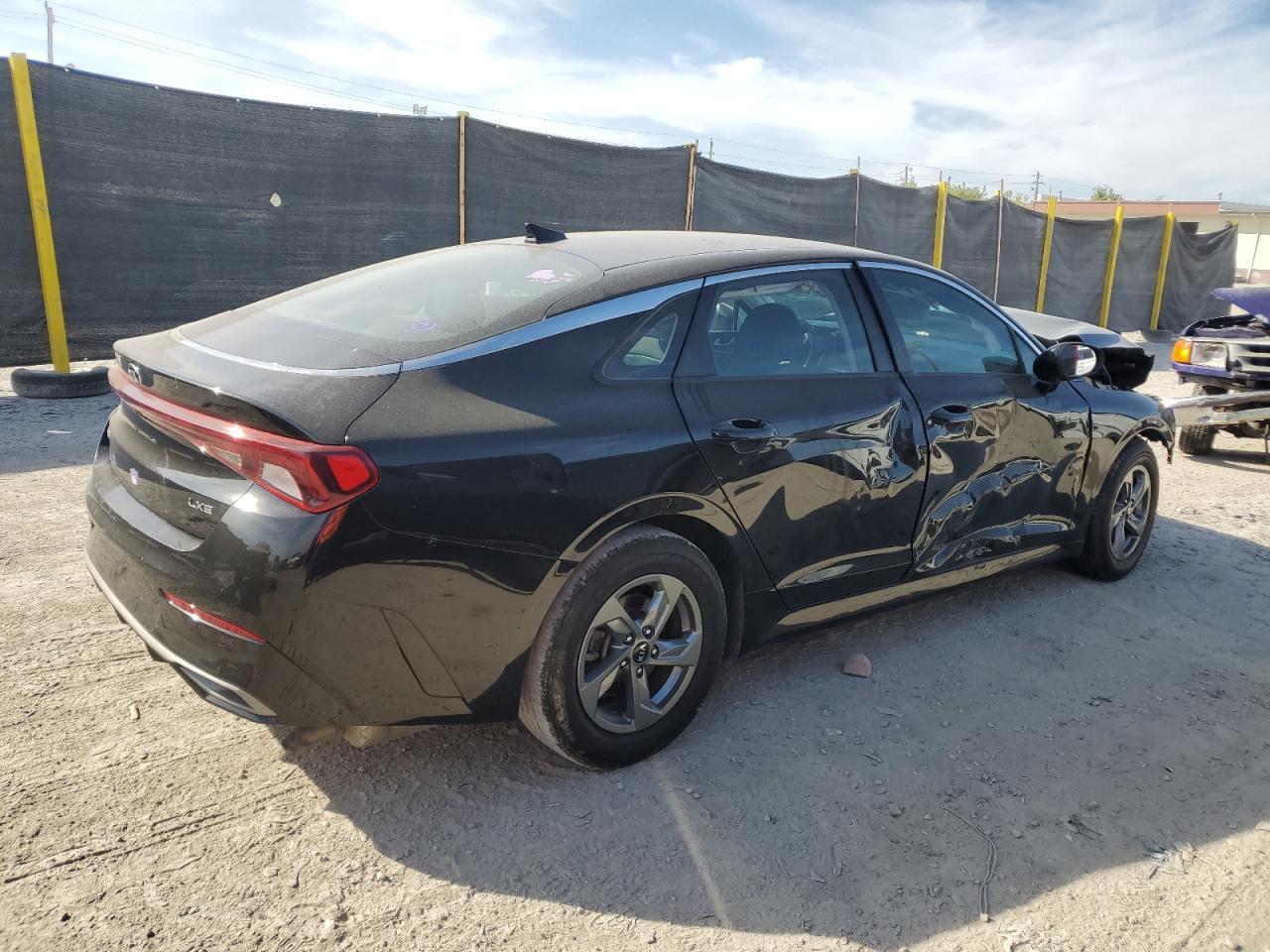 2021 Kia K5 Lxs - Фото 3