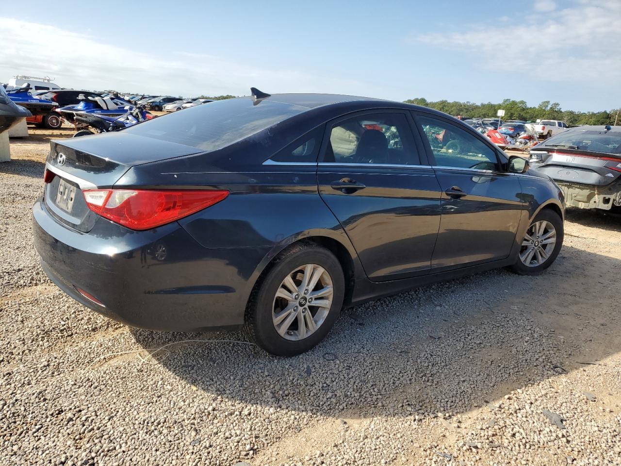 2011 Hyundai Sonata Gls - Image 3