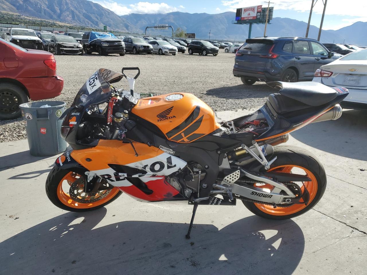 2005 Honda Cbr1000 Rr - Image 3