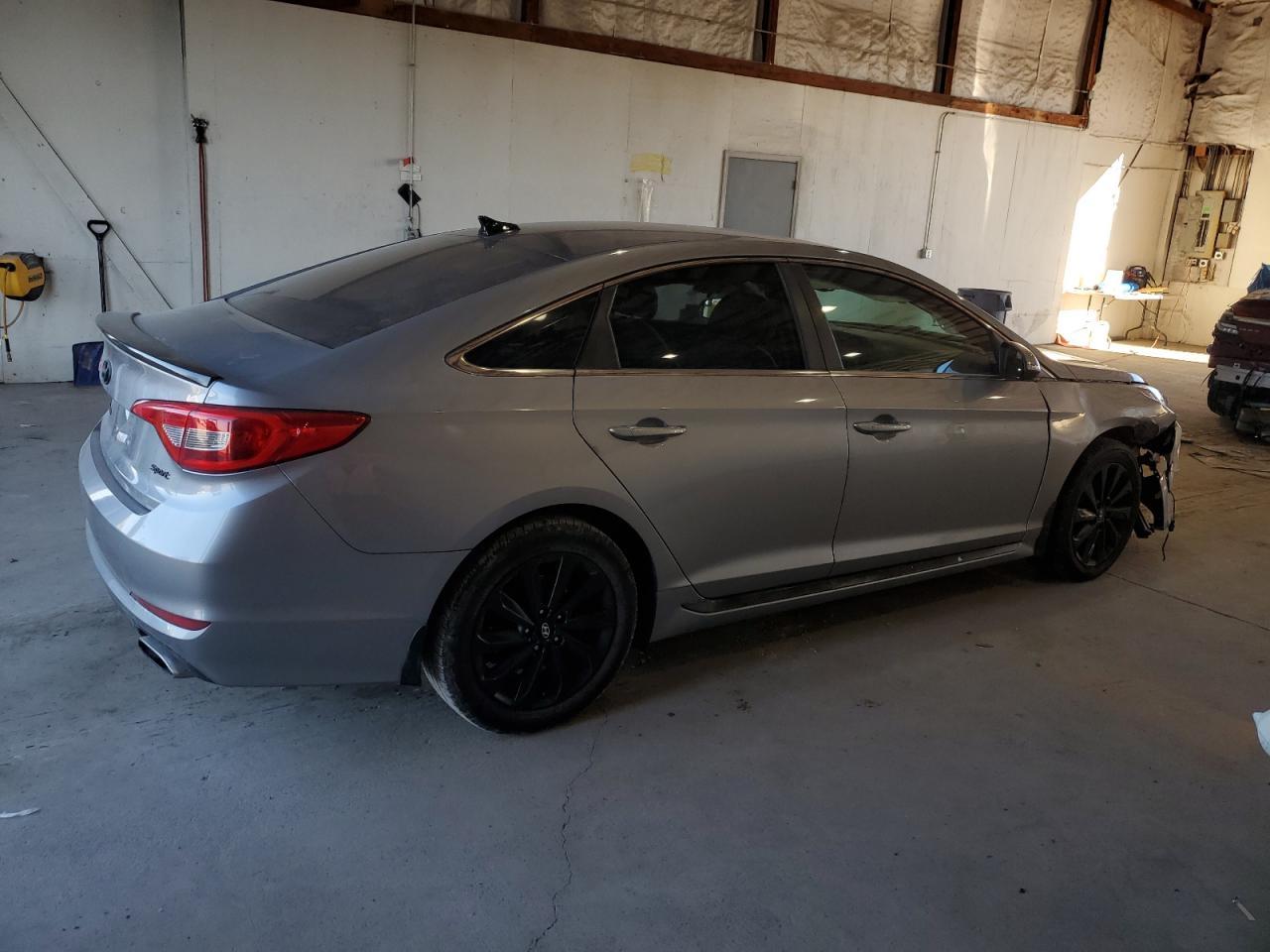 2015 Hyundai Sonata Sport - Image 3