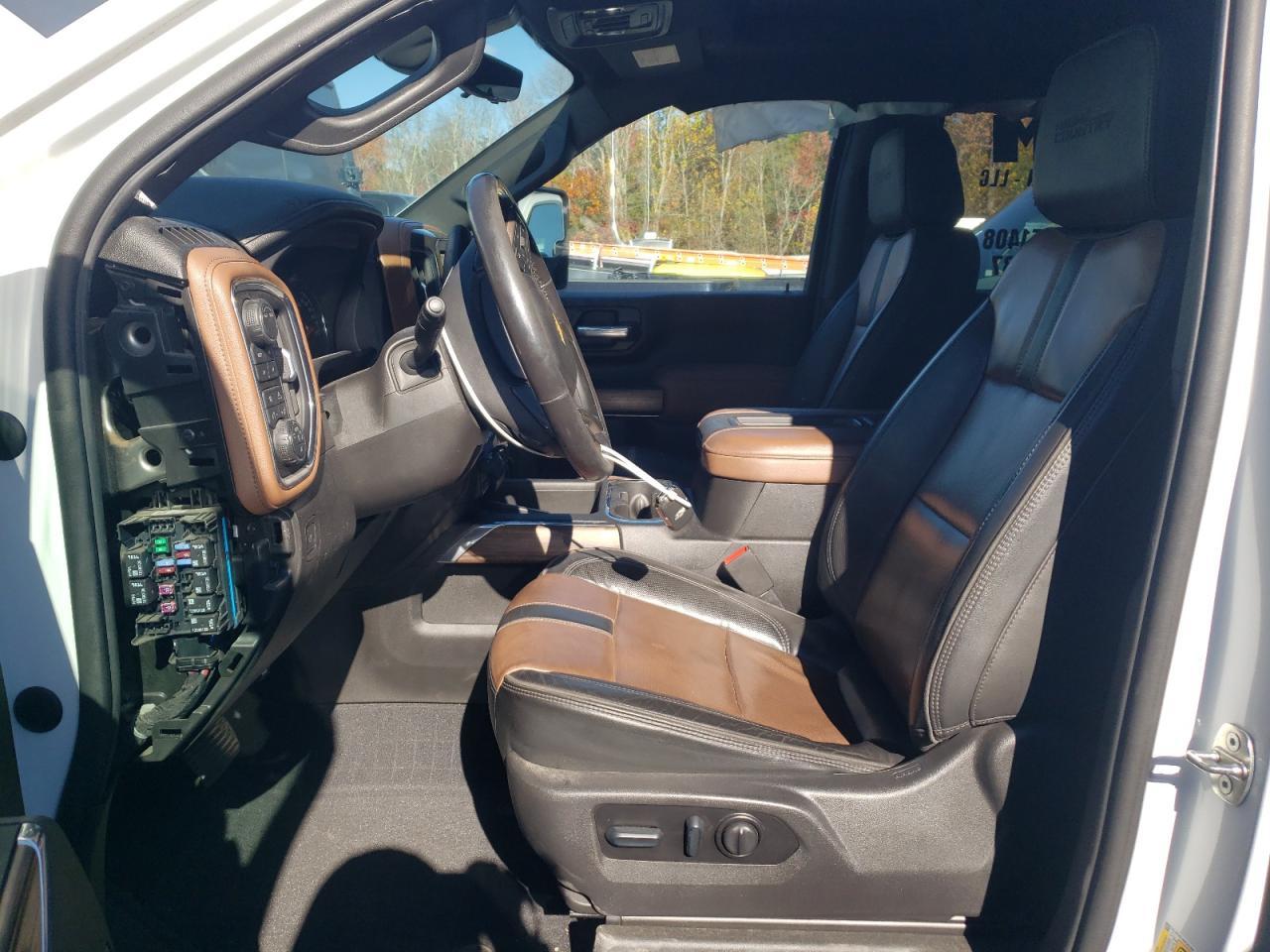 2022 Chevrolet Silverado K3500 High Country - Фото 7