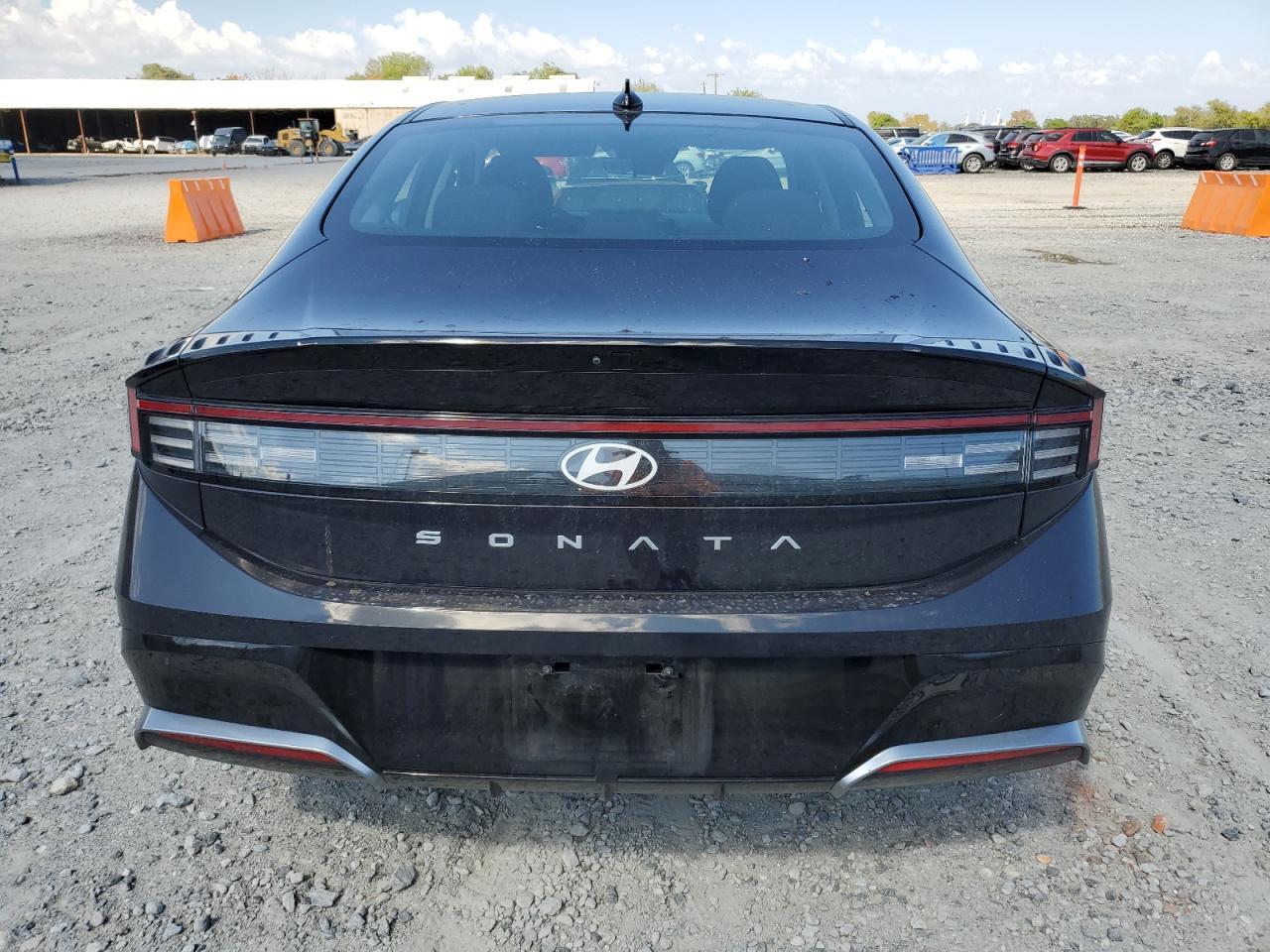 2025 Hyundai Sonata Sel - Image 6