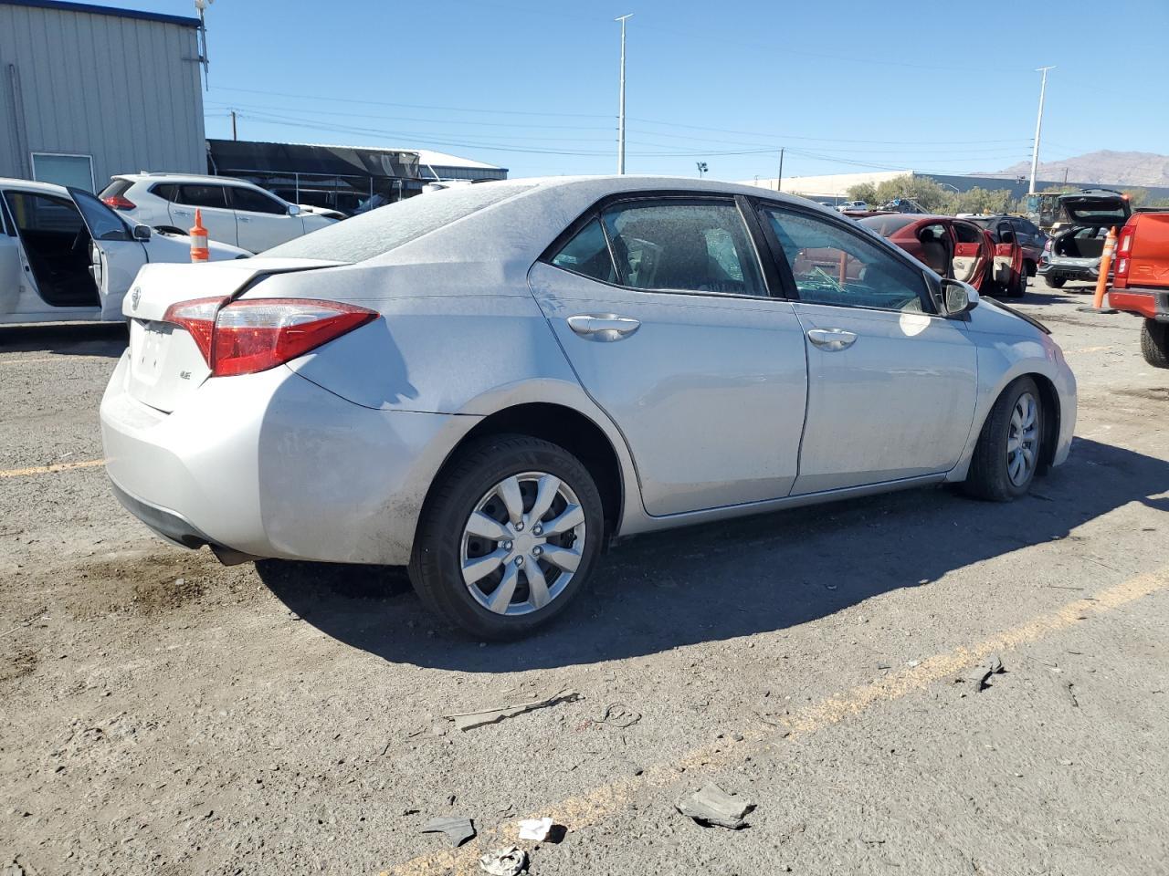 2015 Toyota Corolla L - Фото 3