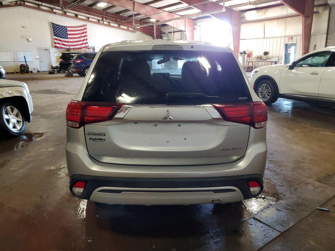 2019 Mitsubishi Outlander Se - Фото 6