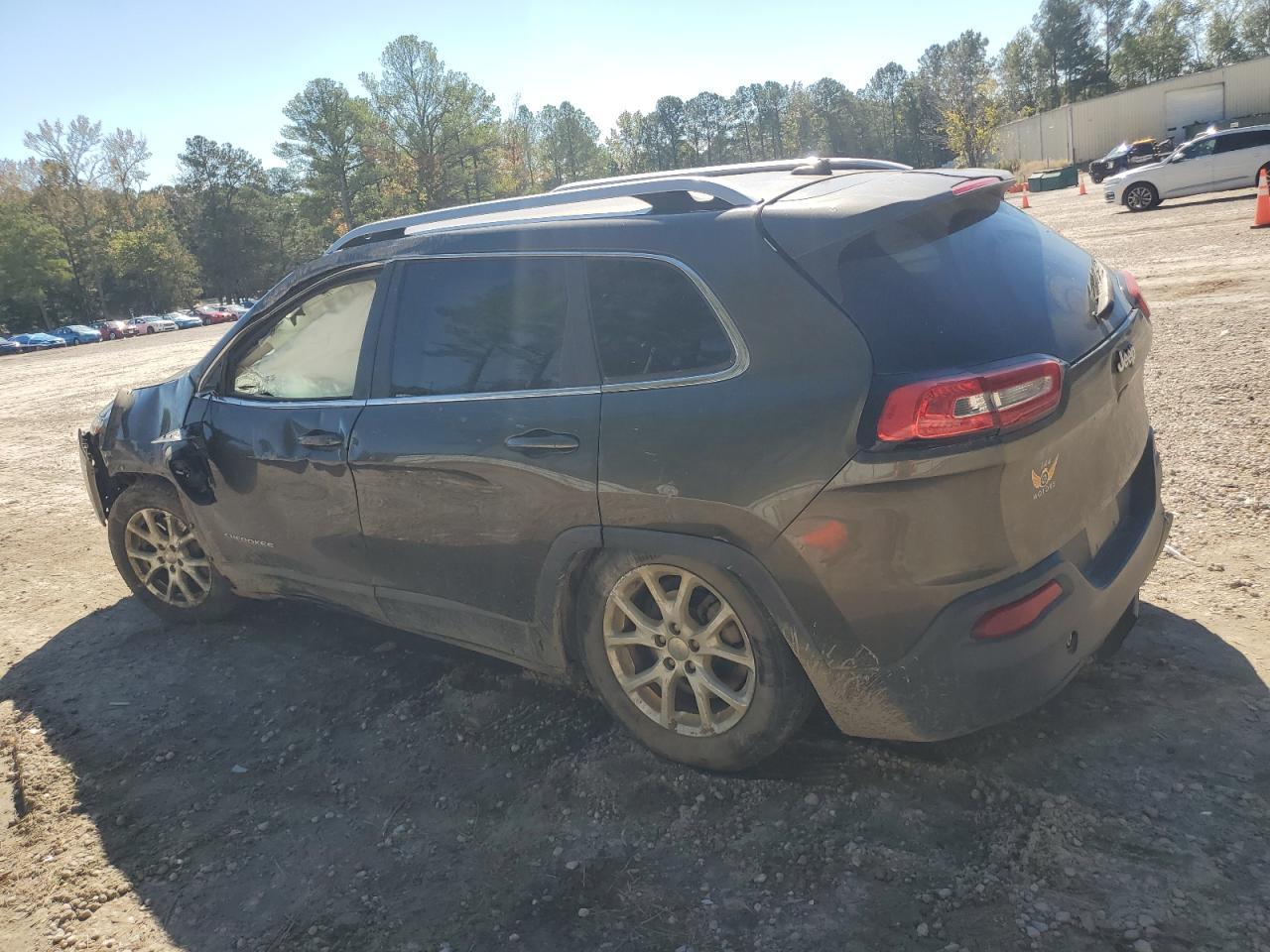 2015 Jeep Cherokee Latitude - Фото 2