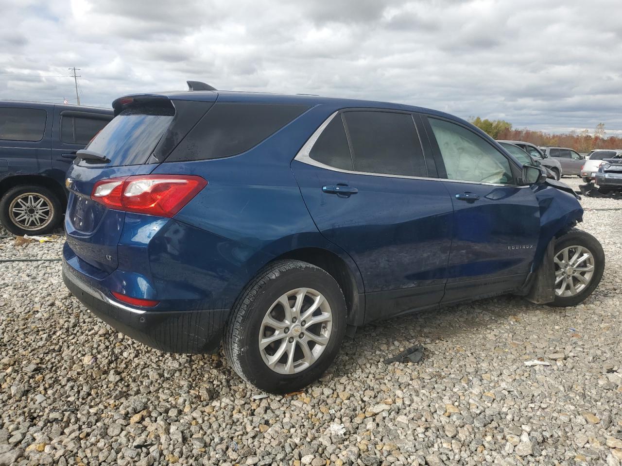 2019 Chevrolet Equinox Lt - Image 3
