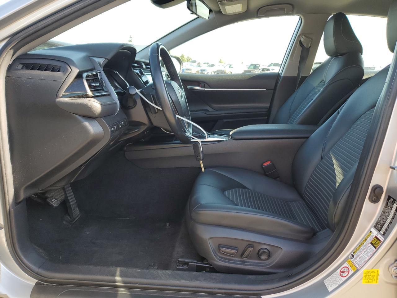 2019 Toyota Camry L - Фото 7