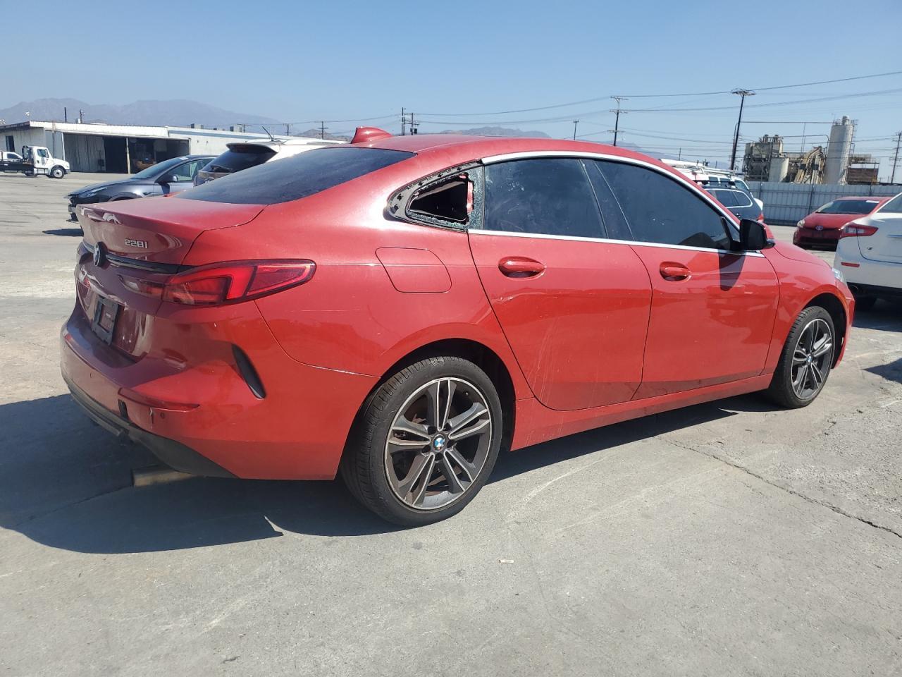 2021 BMW 228Xi - Фото 3