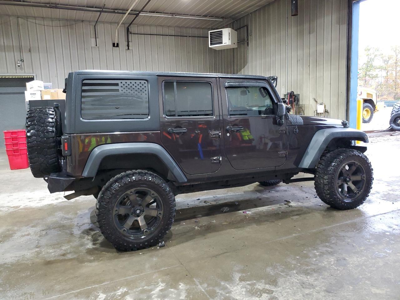 2013 Jeep Wrangler Unlimited Sport - Фото 3