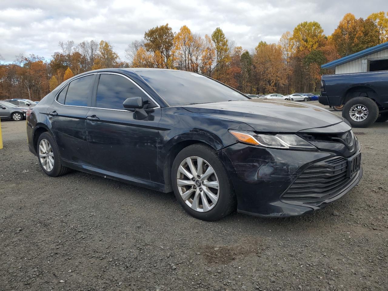 2019 Toyota Camry L - Фото 4