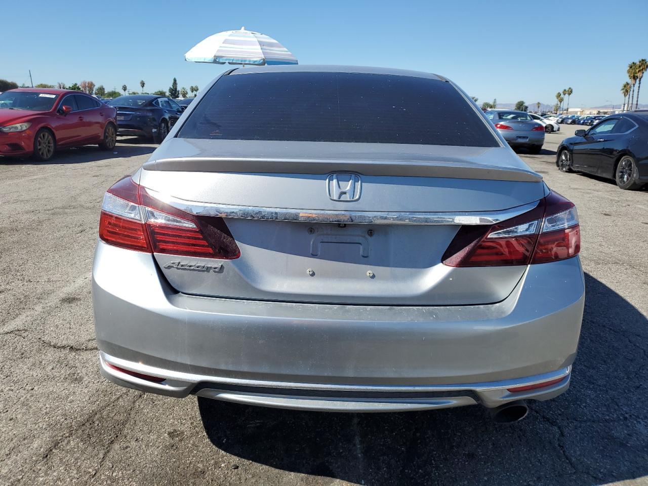 2017 Honda Accord Lx - Фото 6