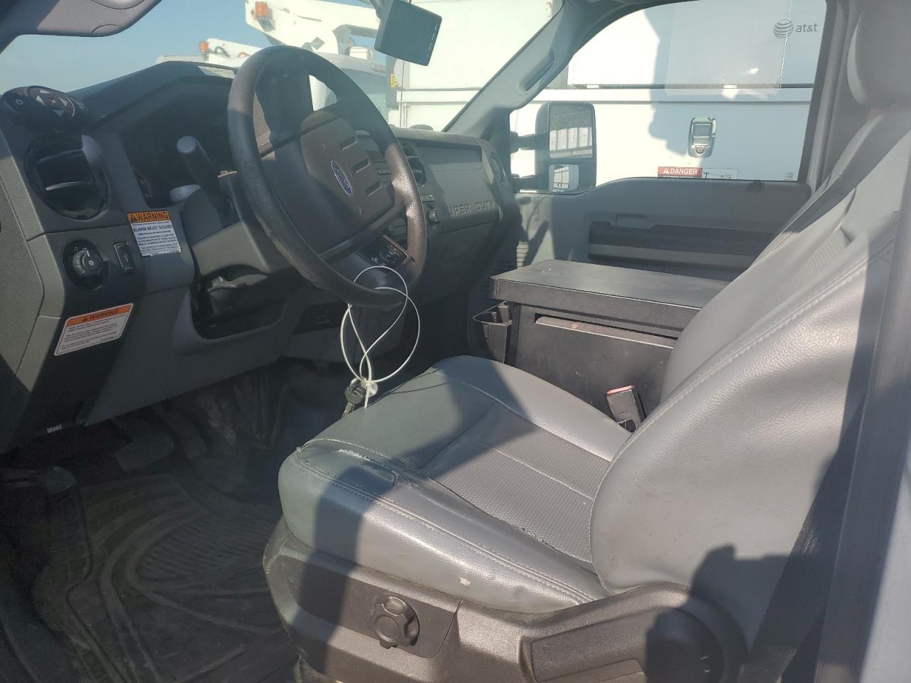 2015 Ford F450 Super Duty - Фото 7