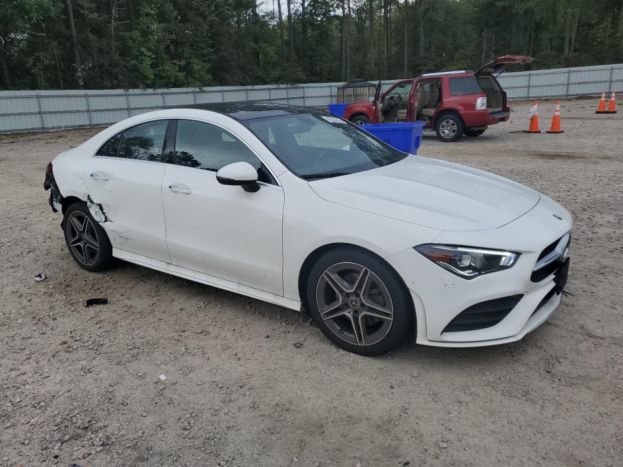 2022 Mercedes-Benz Cla 250 4Matic - Фото 4