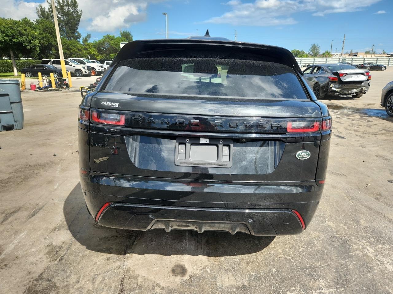 2022 Land Rover Range Rover Velar R-Dynamic S - Image 6