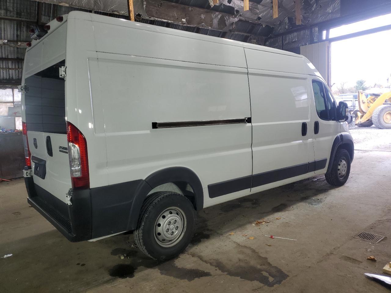 2023 Ram Promaster 2500 Delivery Van - Фото 3