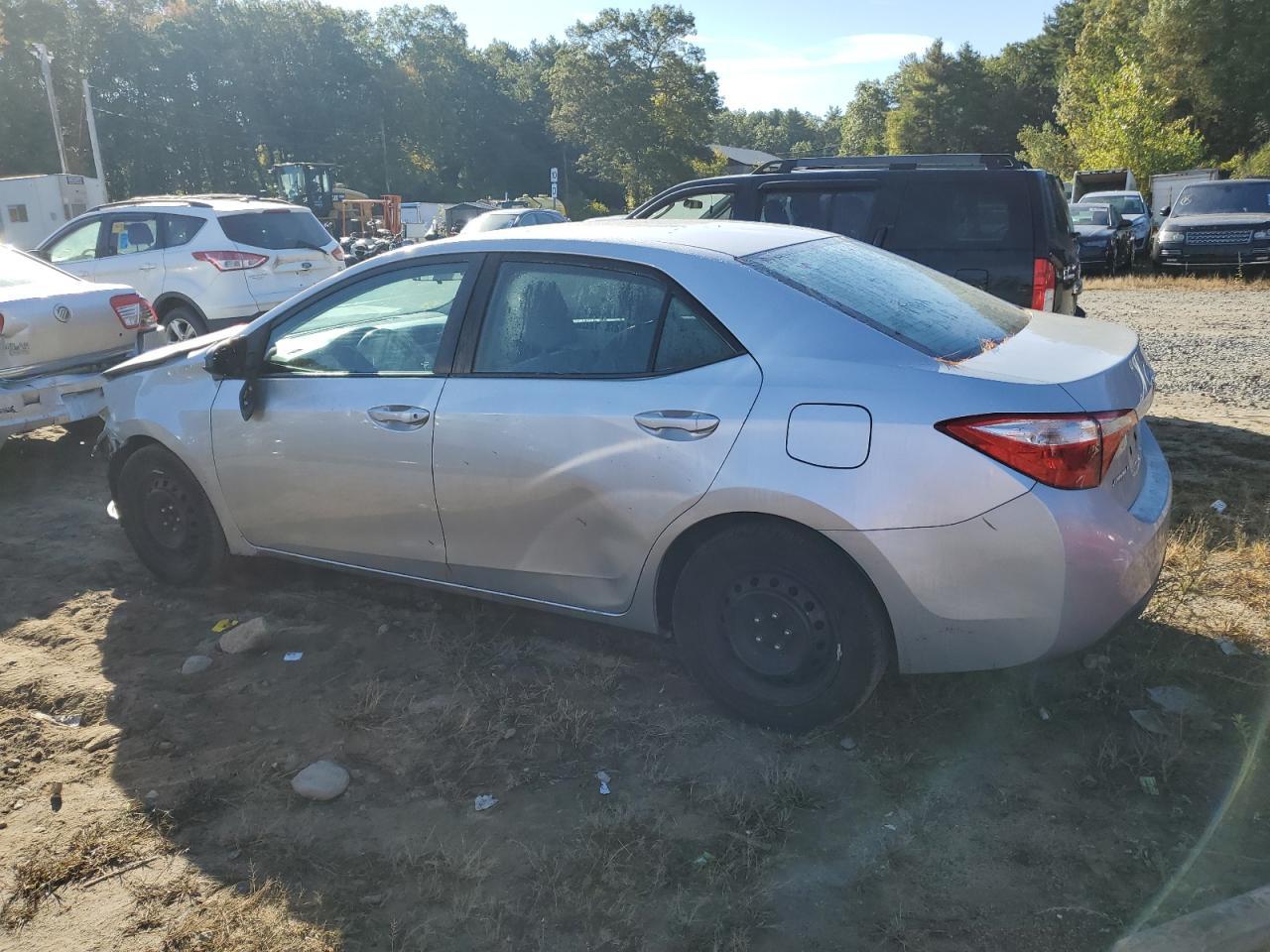 2015 Toyota Corolla Le - Фото 2
