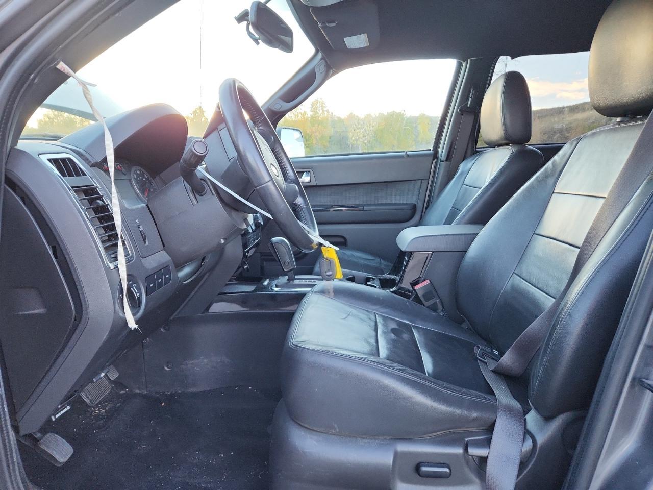 2012 Ford Escape Limited - Image 7