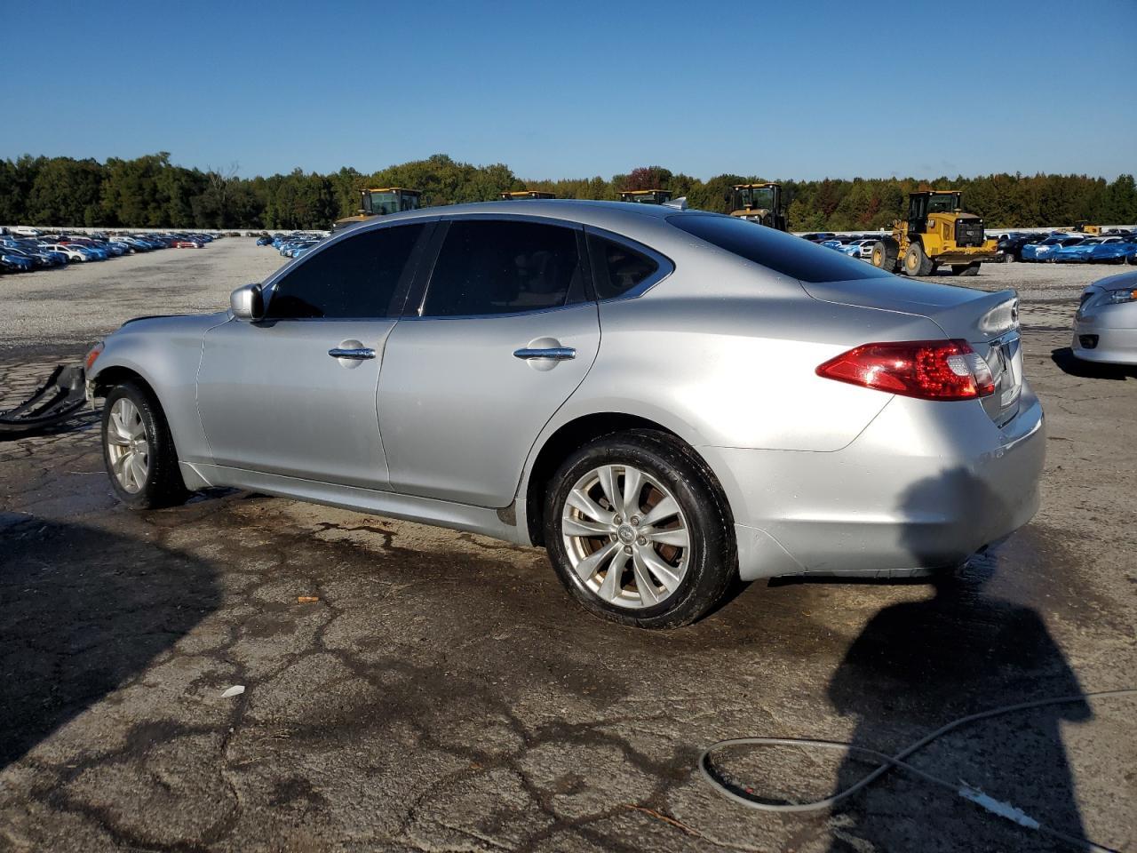 2011 Infiniti M37 X - Фото 2