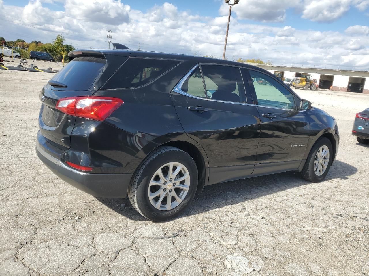 2018 Chevrolet Equinox Lt - Фото 3