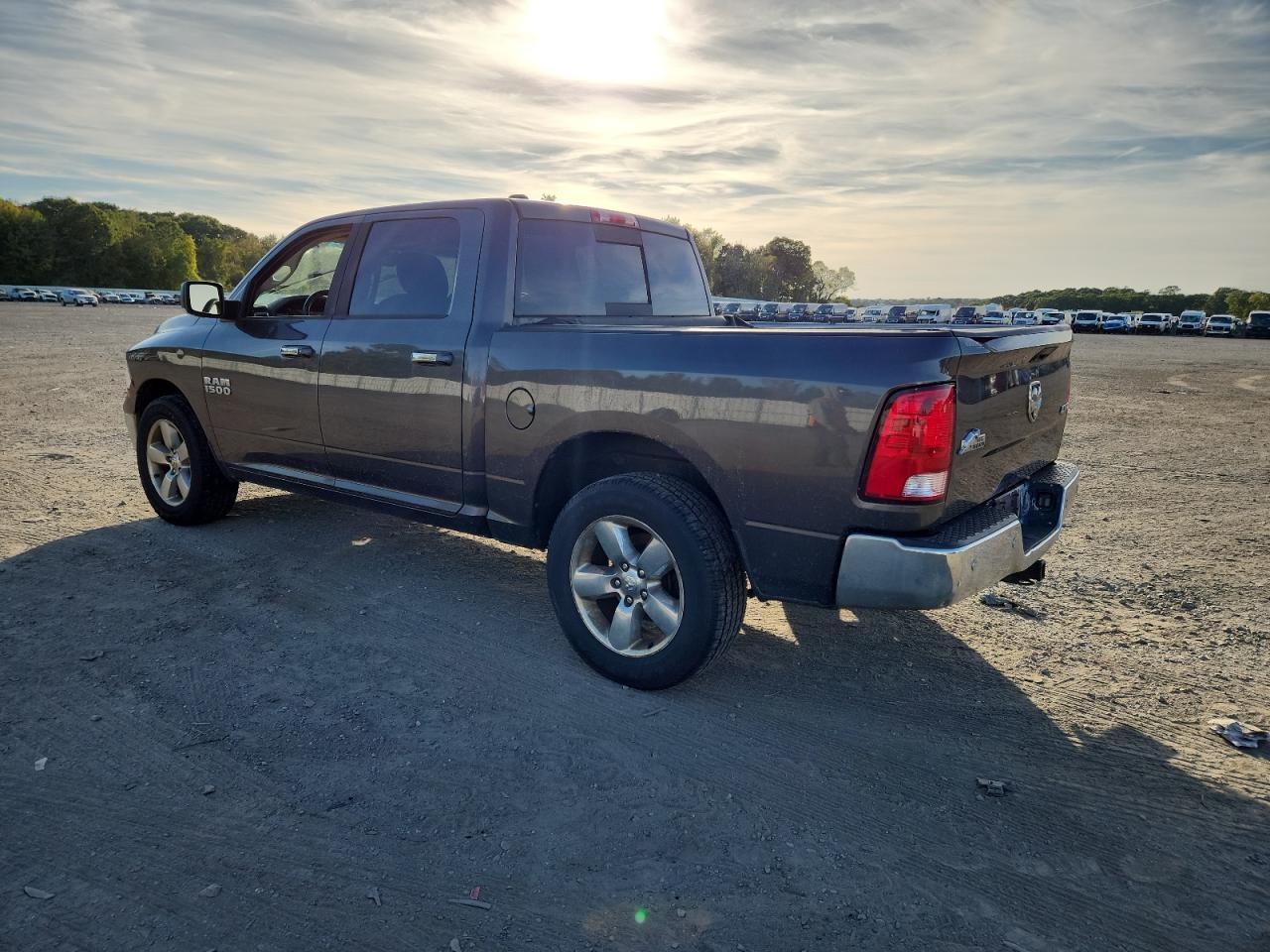 2015 Ram 1500 Slt - Фото 2