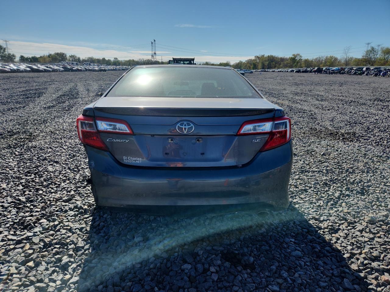 2014 Toyota Camry L - Image 6
