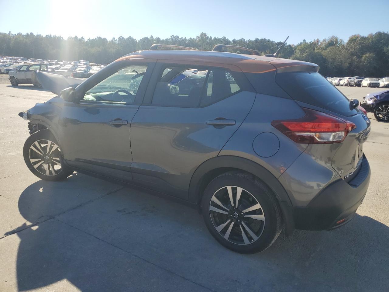 2019 Nissan Kicks S - Image 2