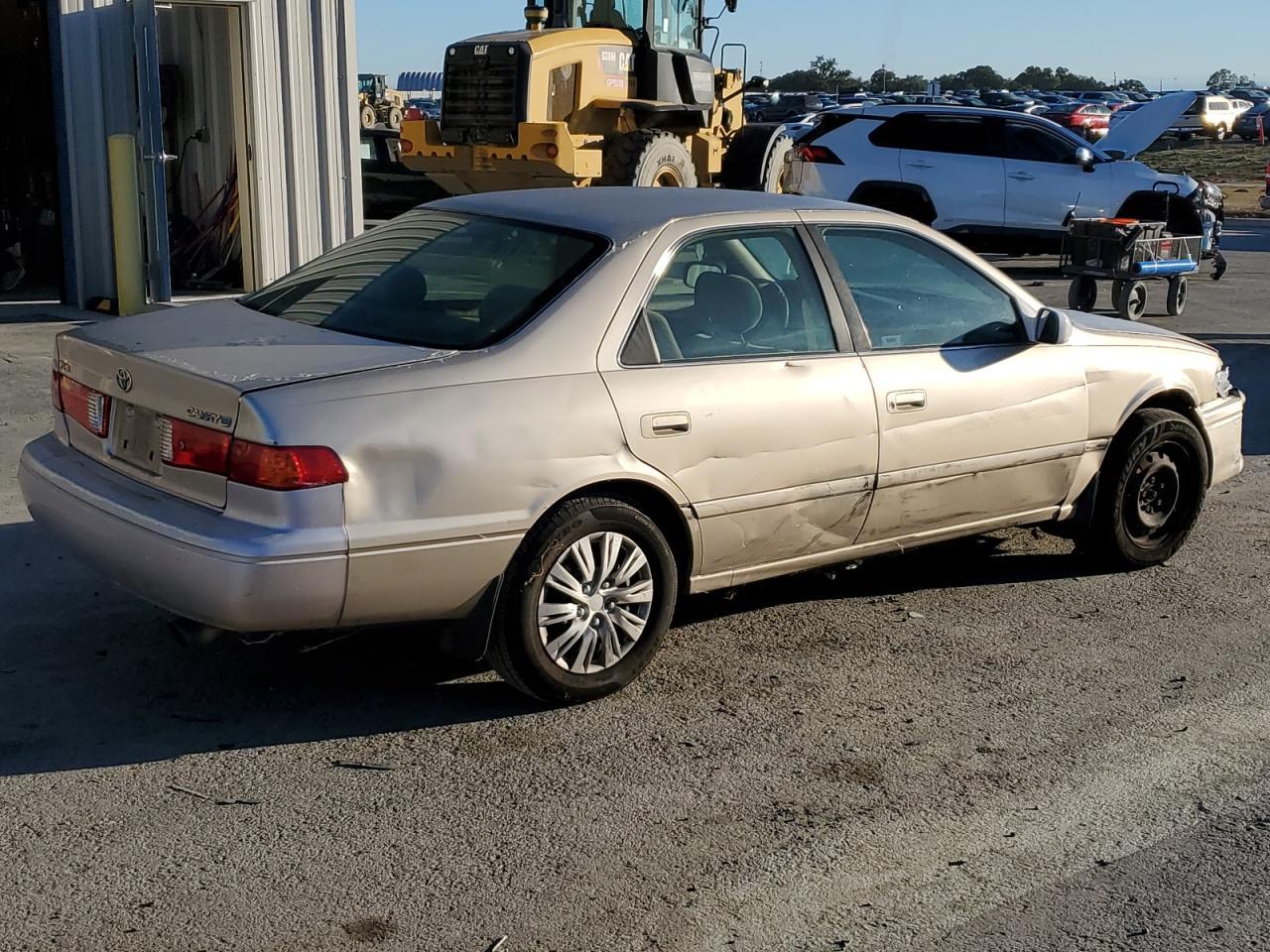 2000 Toyota Camry Ce - Фото 3