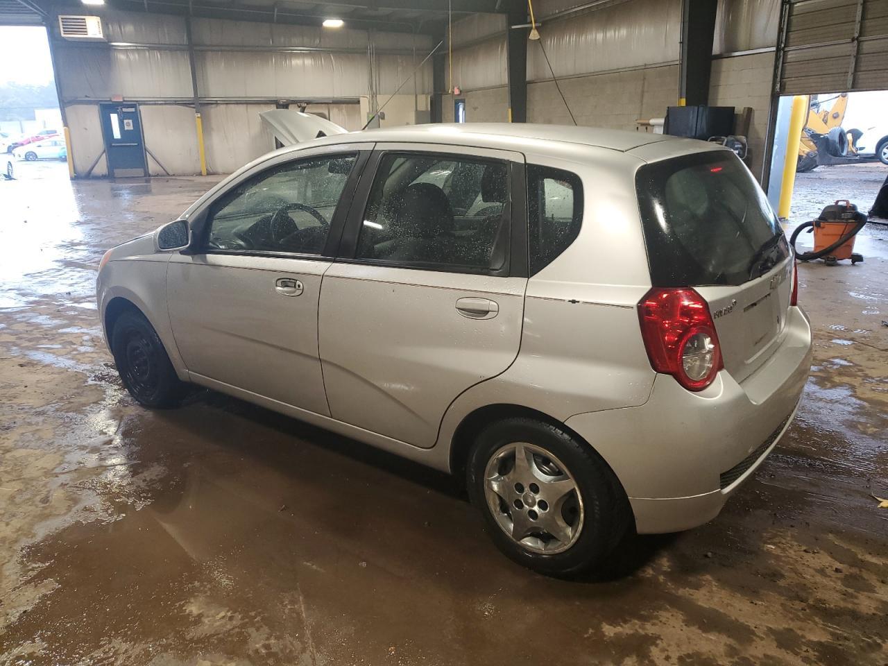 2011 Chevrolet Aveo Ls - Image 2