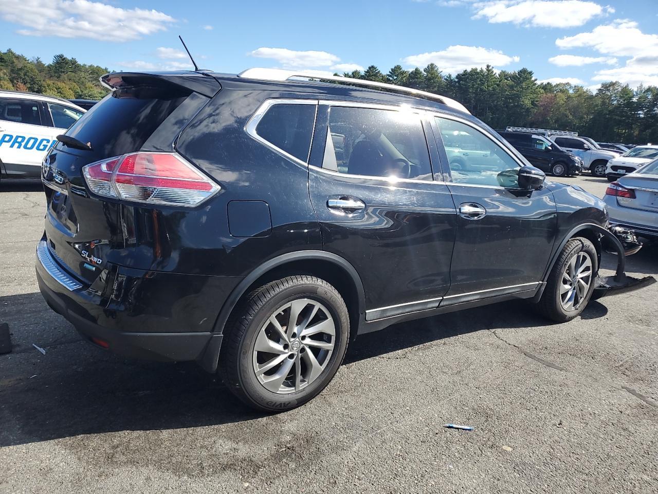 2015 Nissan Rogue S - Image 3