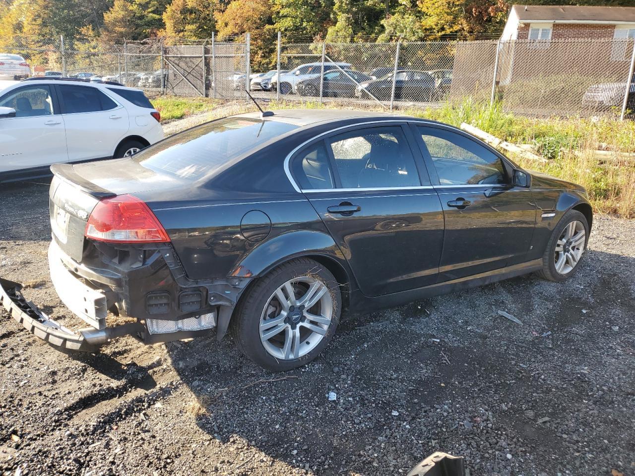 2009 Pontiac G8 - Image 3