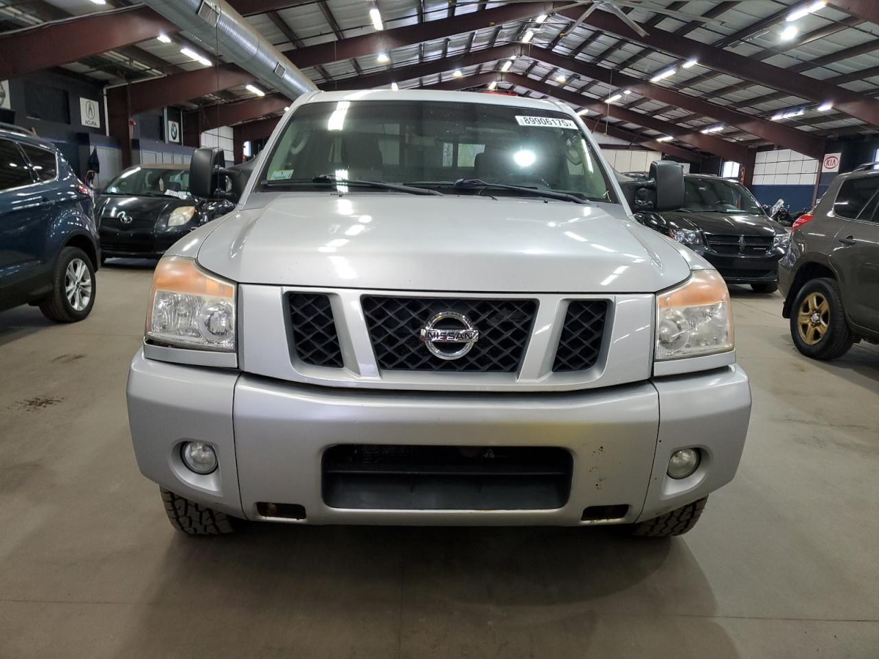 2008 Nissan Titan Xe - Image 5