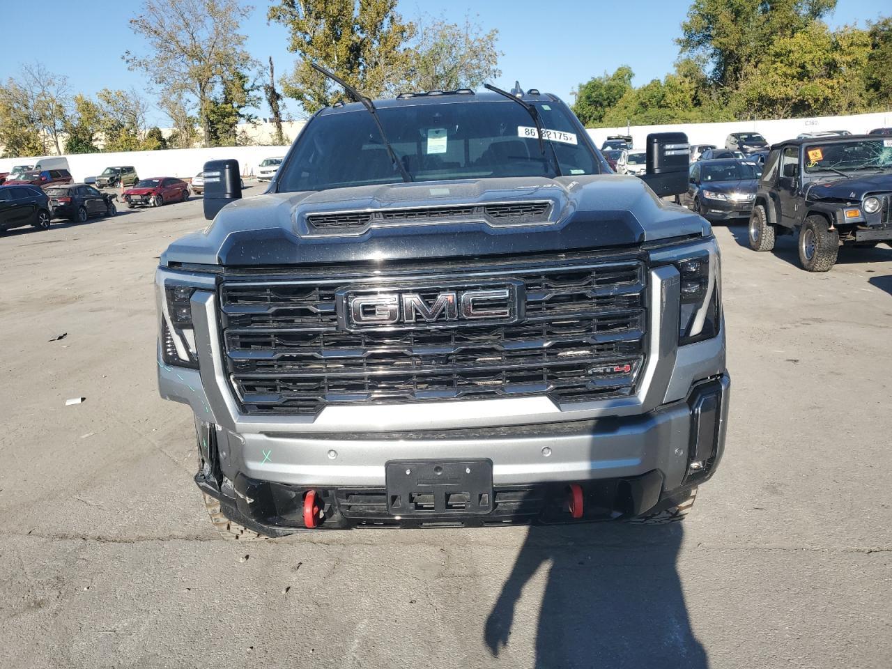 2024 GMC Sierra K2500 At4 - Image 5