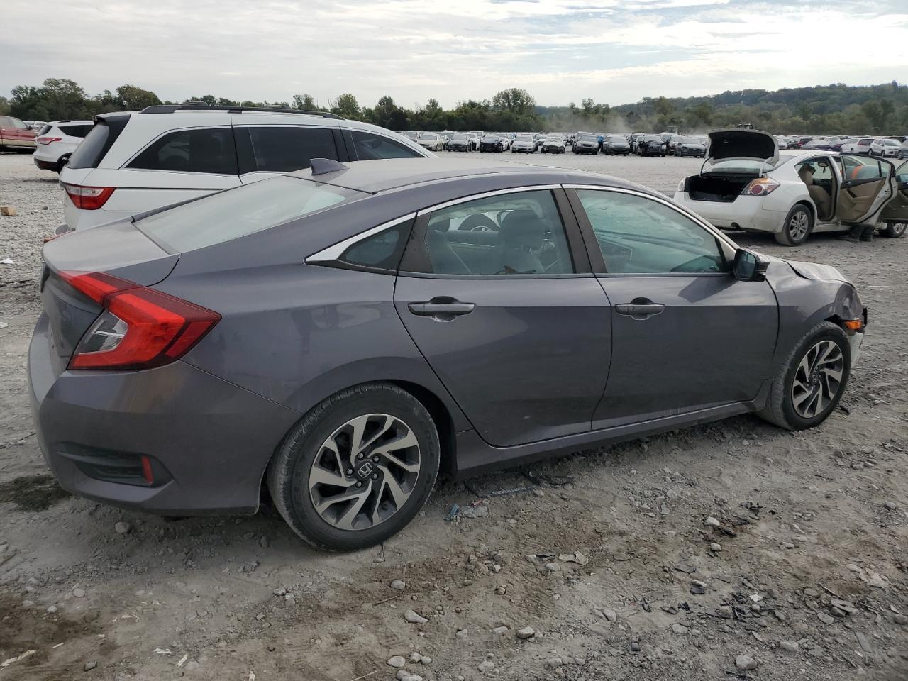 2018 Honda Civic Ex - Фото 3