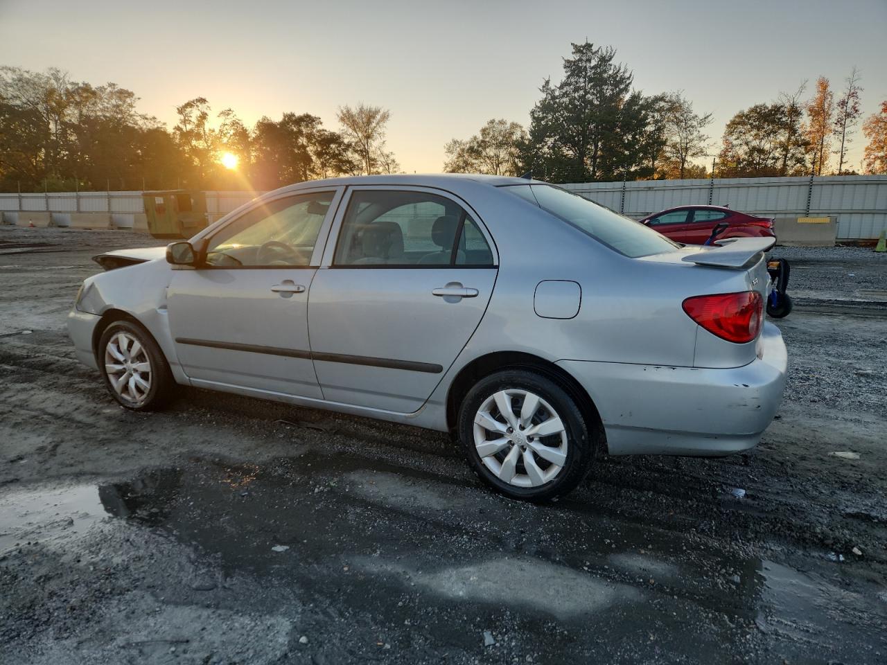 2005 Toyota Corolla Ce - Image 2