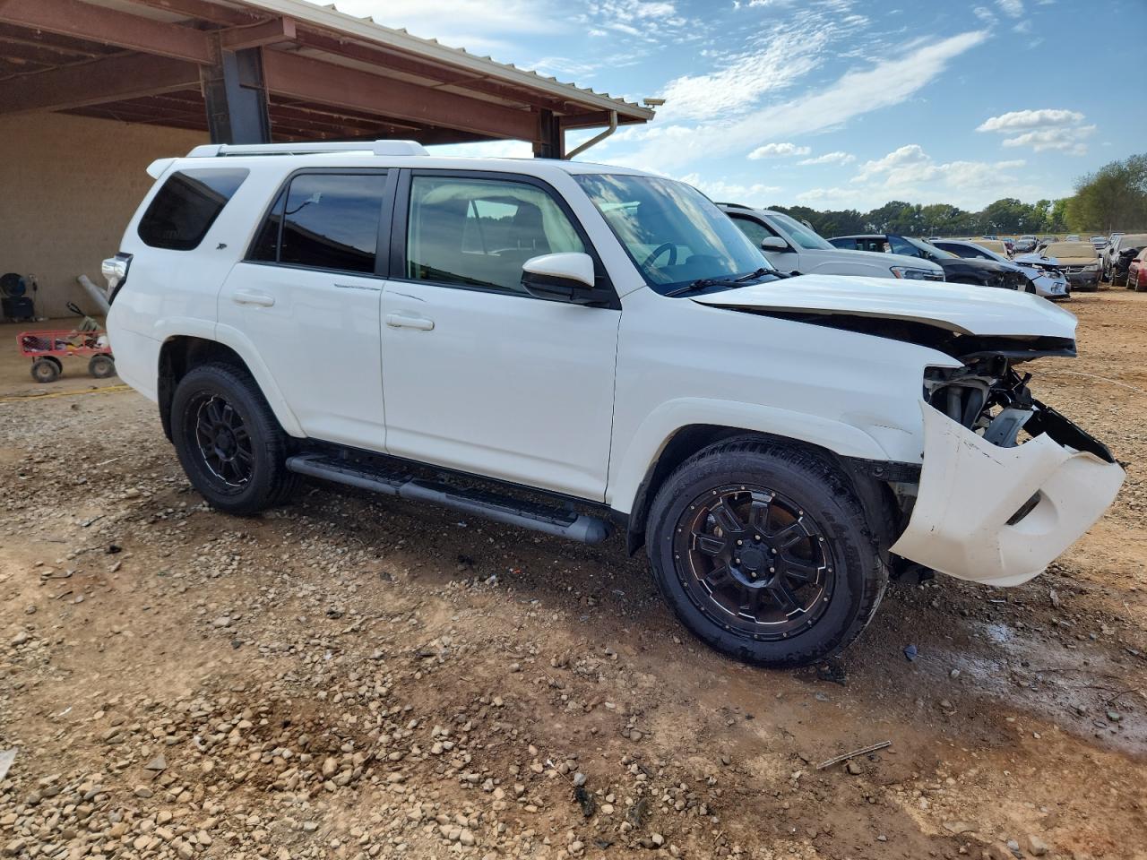2015 Toyota 4Runner Sr5 - Image 4