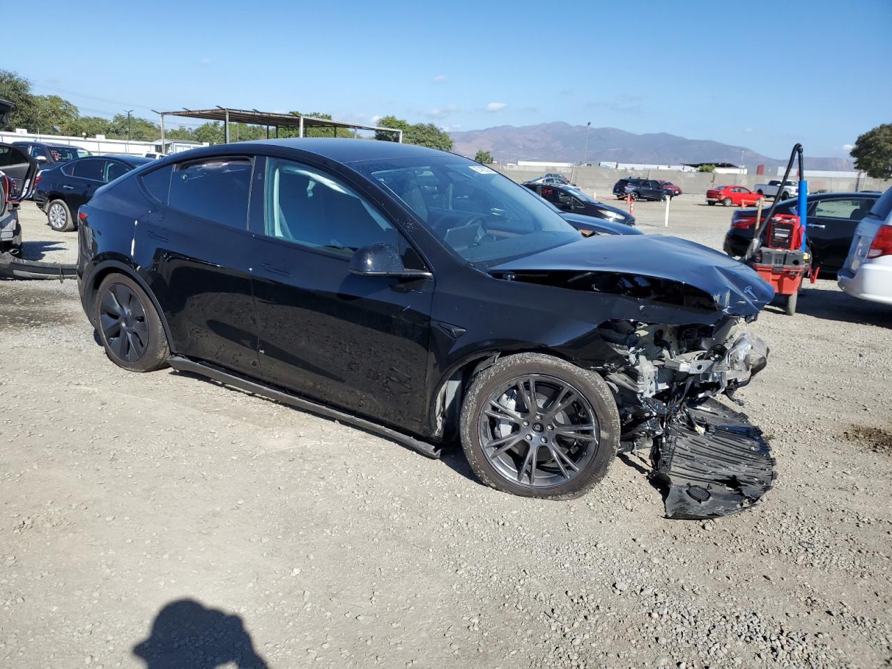 2024 Tesla Model Y - Фото 4