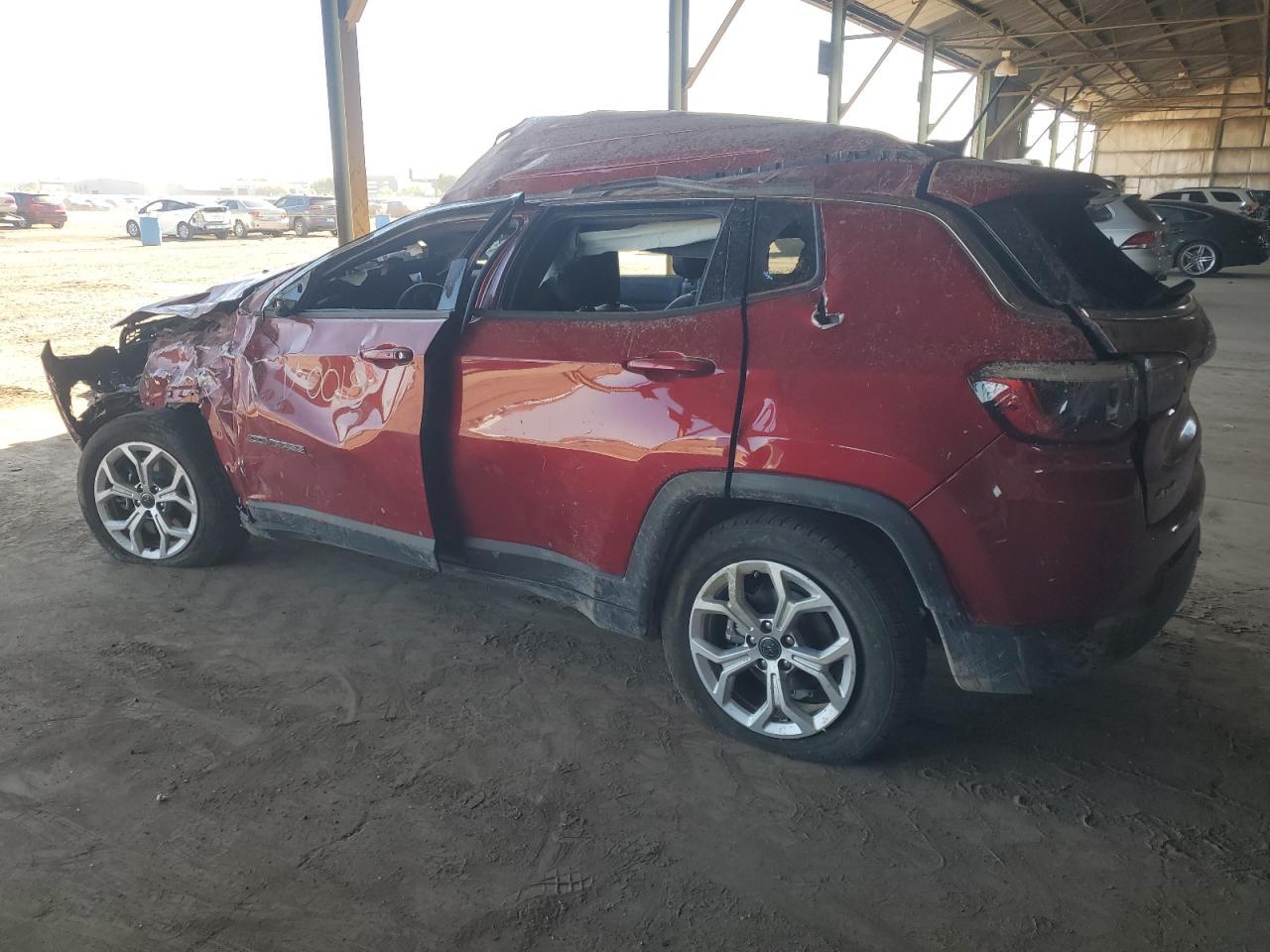 2025 Jeep Compass Latitude - Фото 2