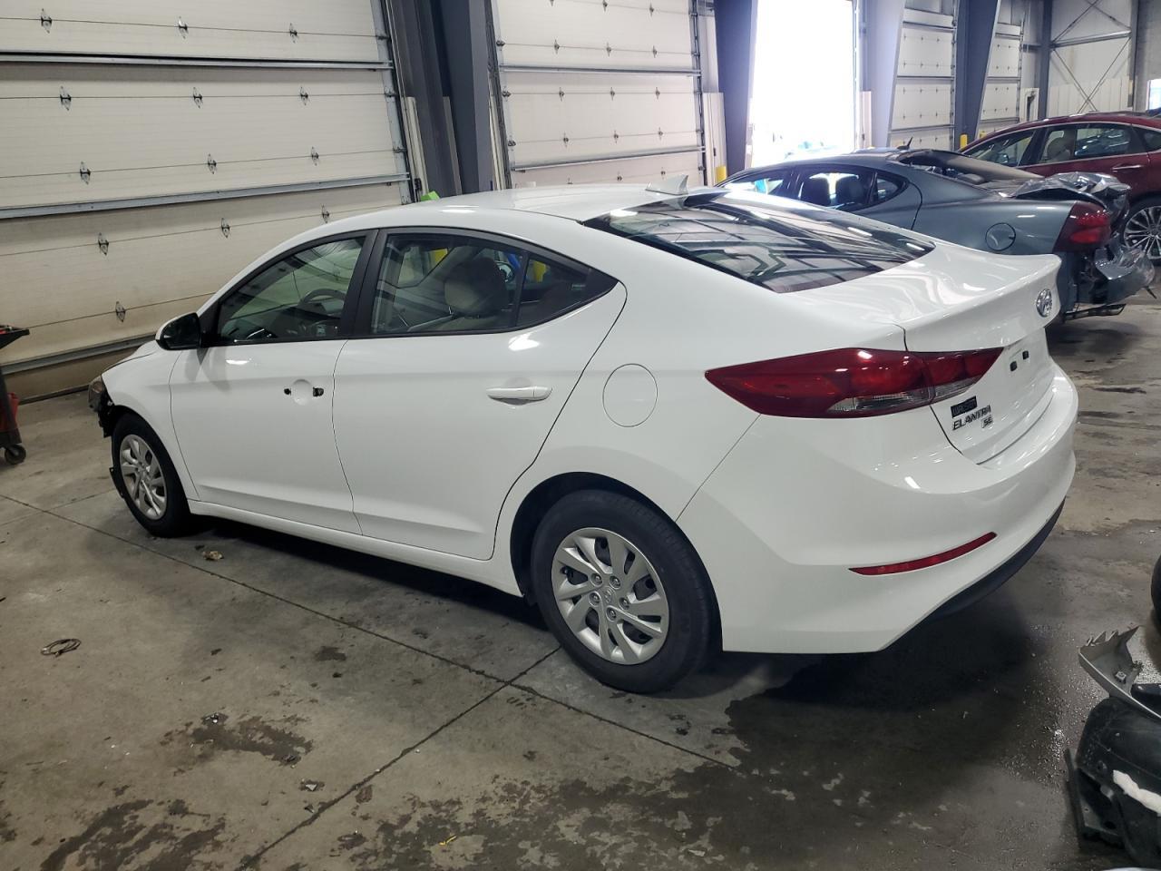 2017 Hyundai Elantra Se - Фото 2
