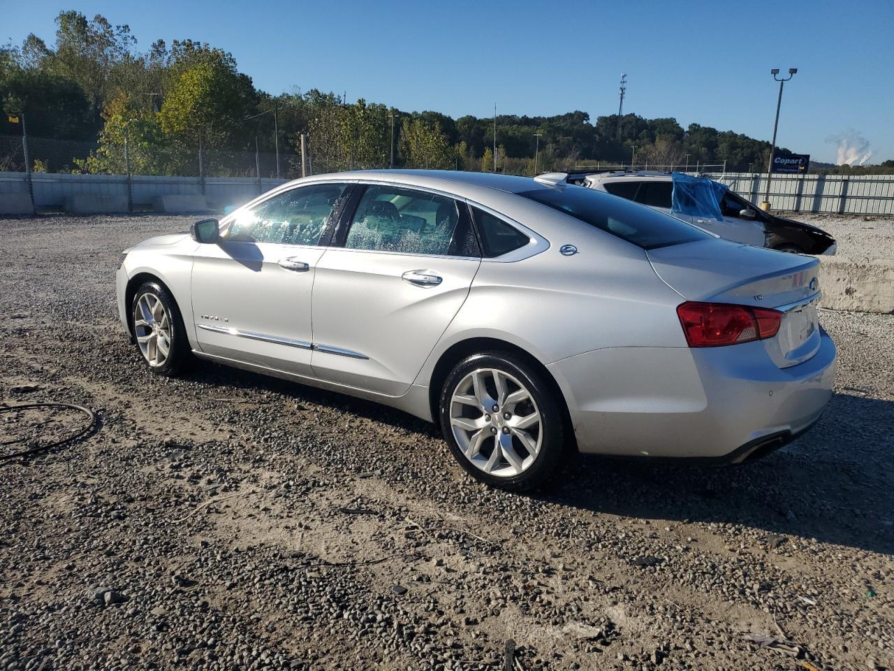 2018 Chevrolet Impala Premier - Фото 2
