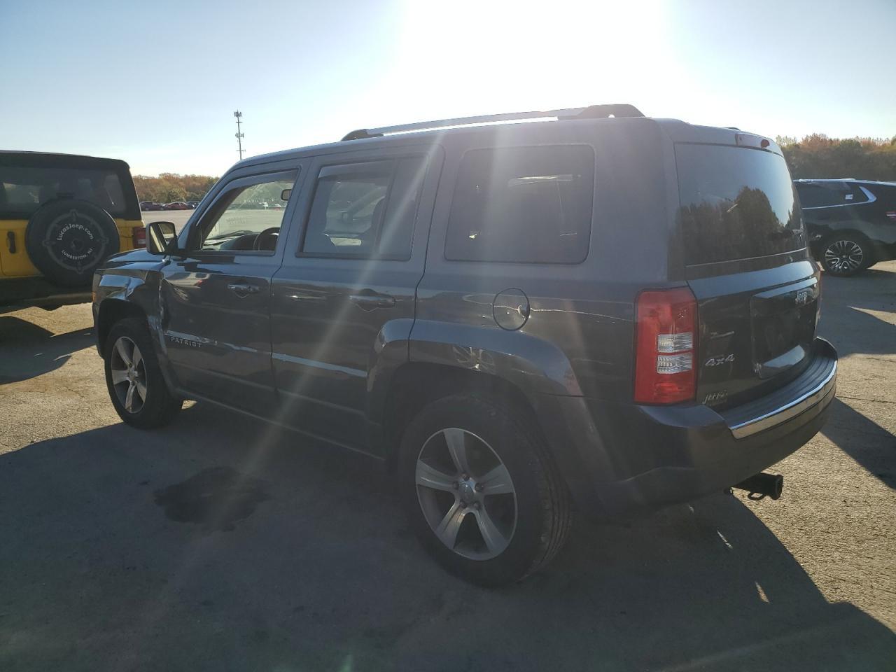 2020 Jeep Wrangler Unlimited Sport - Фото 2